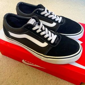 Vans Ward Sneakers Suede Low Top Size Men's 7 Black/White